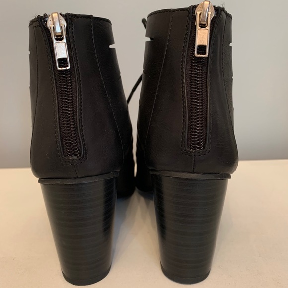 NWOT Call It Spring Heel Booties - Picture 4 of 4